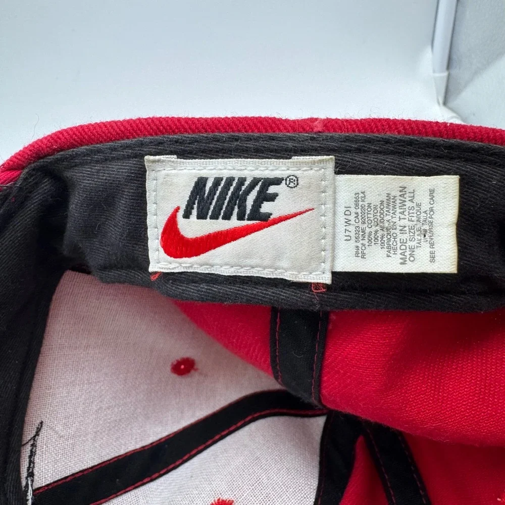 Nike Golf Hat Red Black Swoosh Logo Adjustable Strapback Cotton Baseball Cap